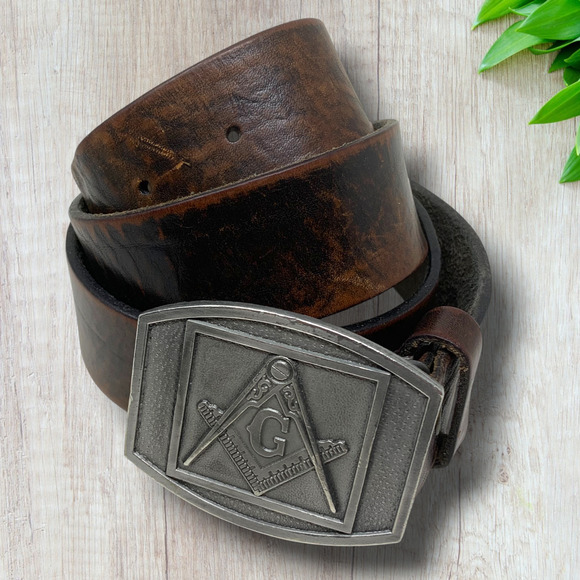Vintage Fossil Sz 34 Brown Leather Belt 1977 Bergamot Brass Works Masonic Buckle - Picture 2 of 7